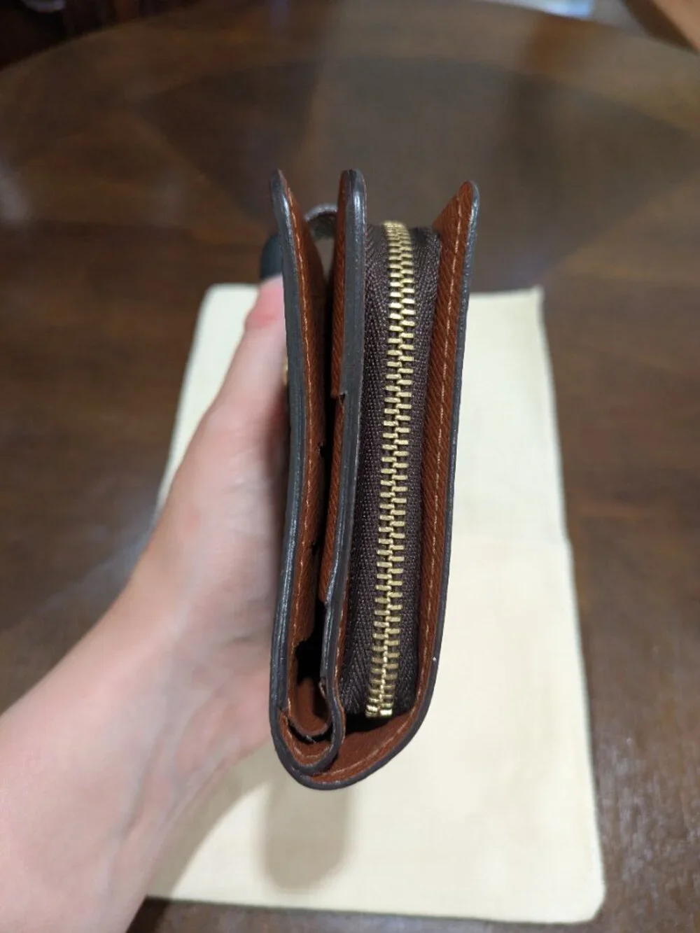 Share Authentic Louis Vuitton Monogram Compact Zip Bifold Wallet